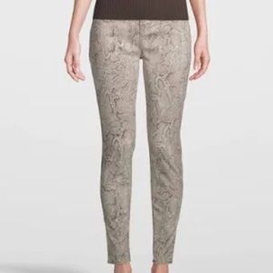 White House Black Market Jeans